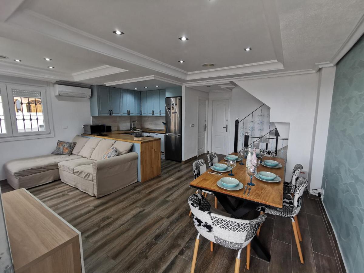 Spacious Villa With Private Pool And Beach Views El Moncayo Esterno foto