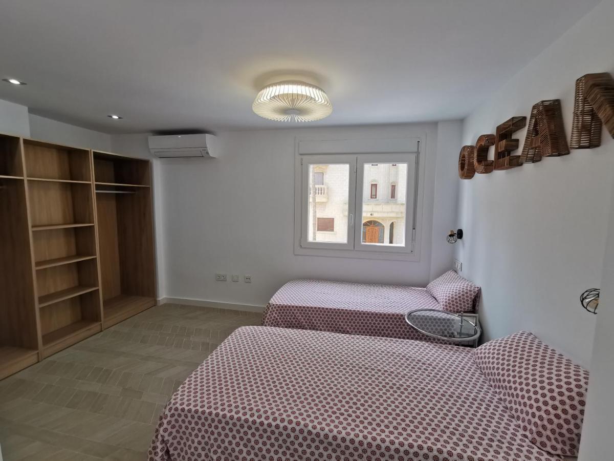 Spacious Villa With Private Pool And Beach Views El Moncayo Esterno foto